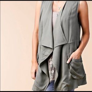 Kori lightweight vest
